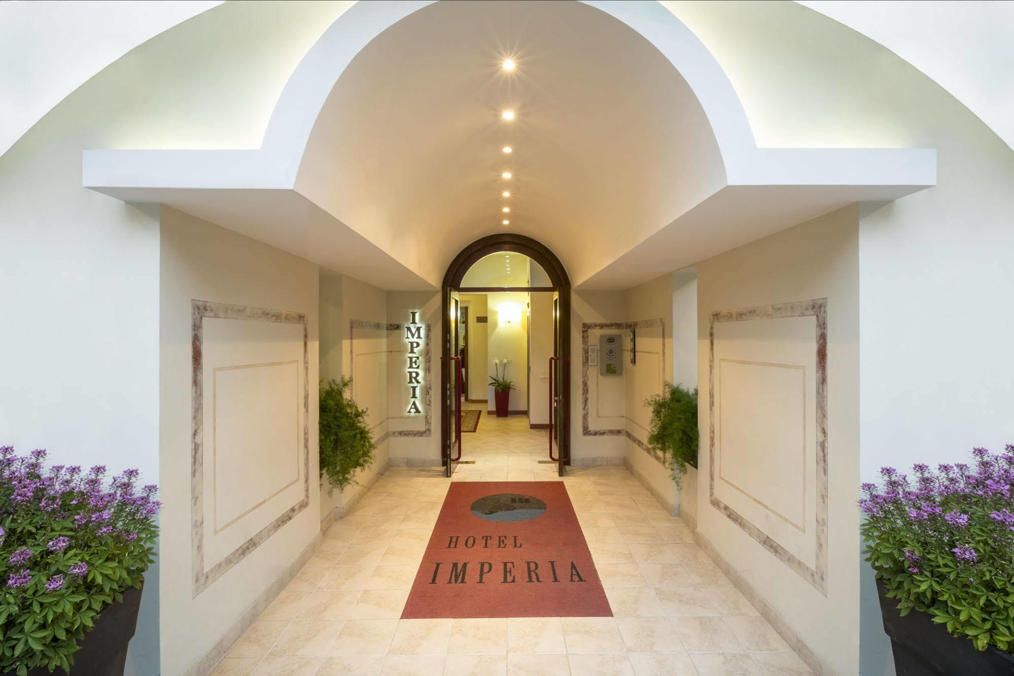 Hotel Imperia Лідо-ді-Єзоло Екстер'єр фото