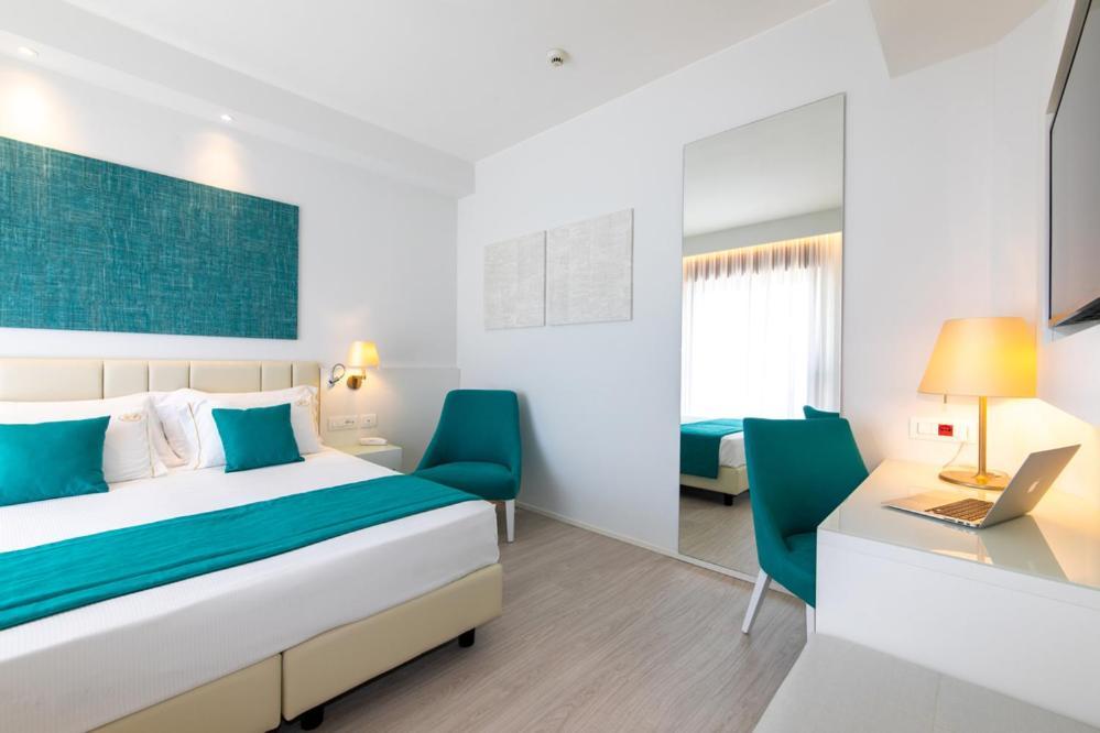 Hotel Imperia Лідо-ді-Єзоло Екстер'єр фото